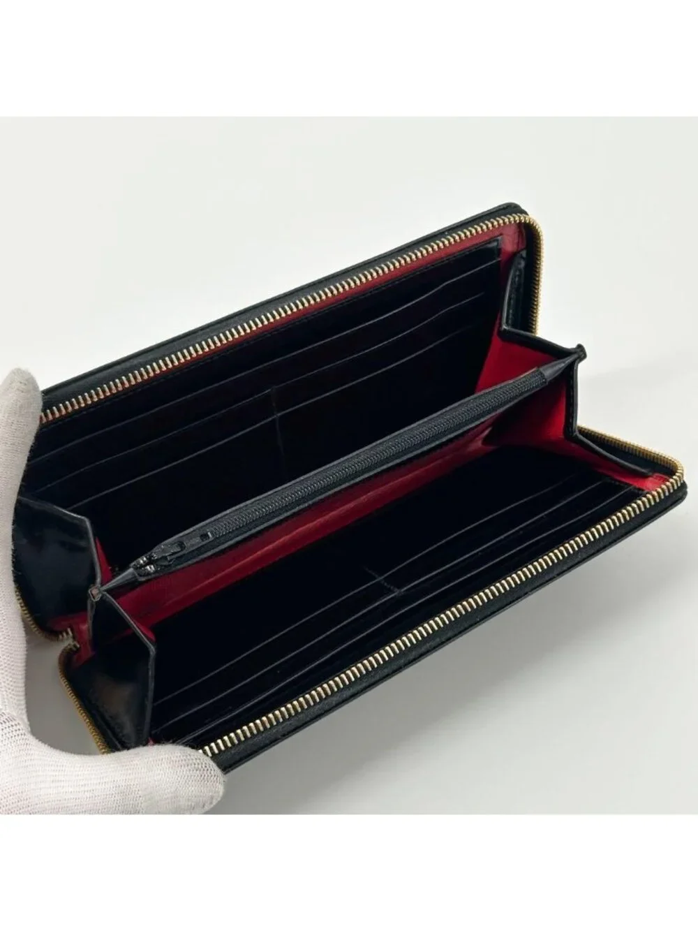 ★SOLD★ Gucci Archive Vintage Zip Around Wallet Leather - Picture 9 of 14